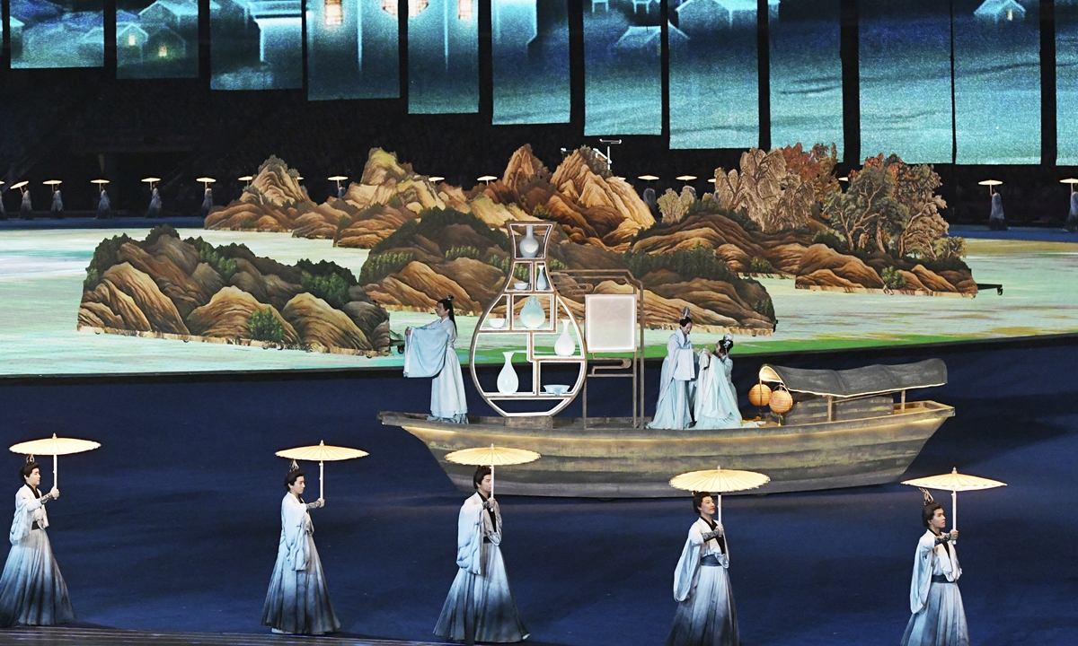 Actors perform at the opening ceremony of the Hangzhou Asian Games. Photo: VCG