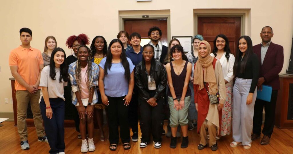 Step-Up program connects UK student mentors with local immigrants Step-Up program connects UK student mentors with local immigrants