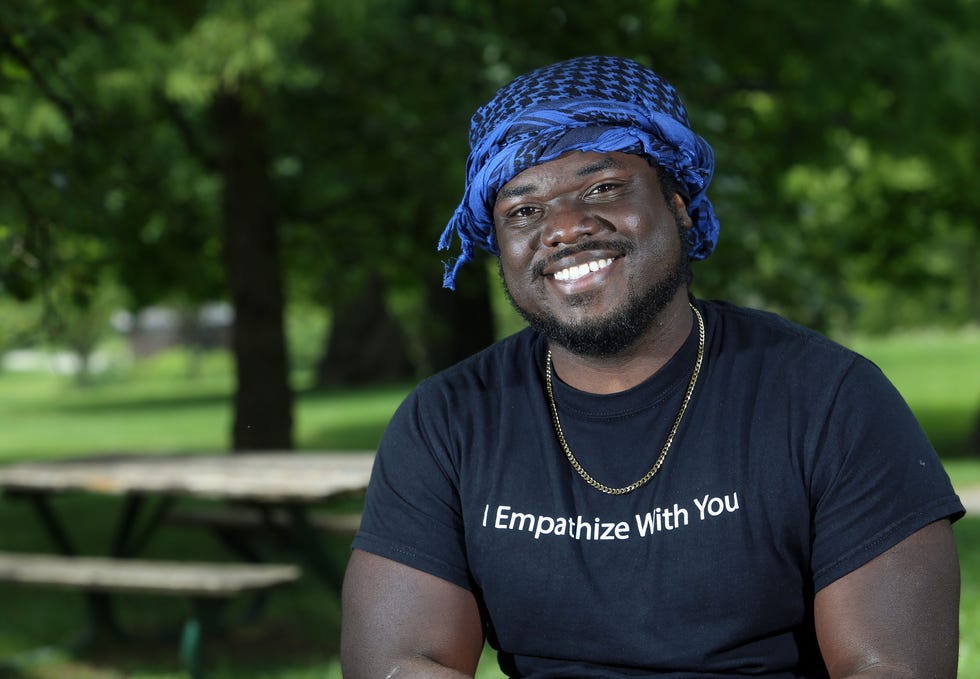 An artist, motivational speaker, filmmaker, author and community advocate, Donte Woods-Spikes said his life’s ambition is to mentor and inspire the next generation of young men and women of color.