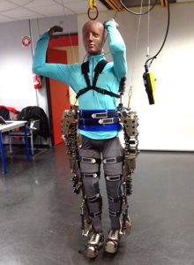 The exosqueleton in the laboratory. / Brazil Sports Ministry