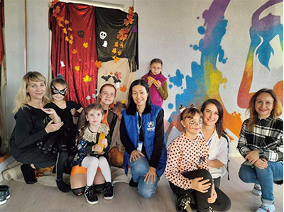 Engaging in psychological and social support activities for children at evacuation shelters, in Vinnytsia, Central Ukraine (Photo: Anita Rudyk, UNHCR)