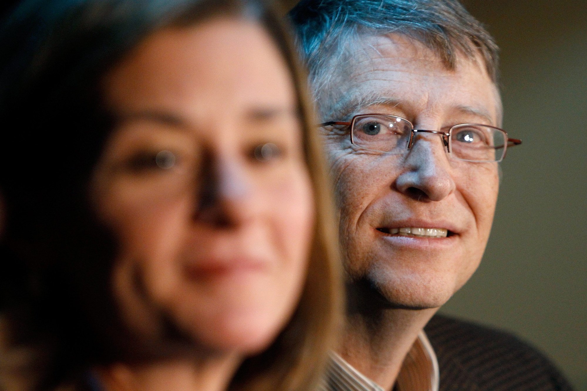Bill Gates (right) and Melinda French Gates of Bill & Melinda Gates Foundation speak during a press conference at the 40th Annual Meeting of the World Economic Forum, WEF, in Davos, Switzerland, in 2010. Photo: EPA