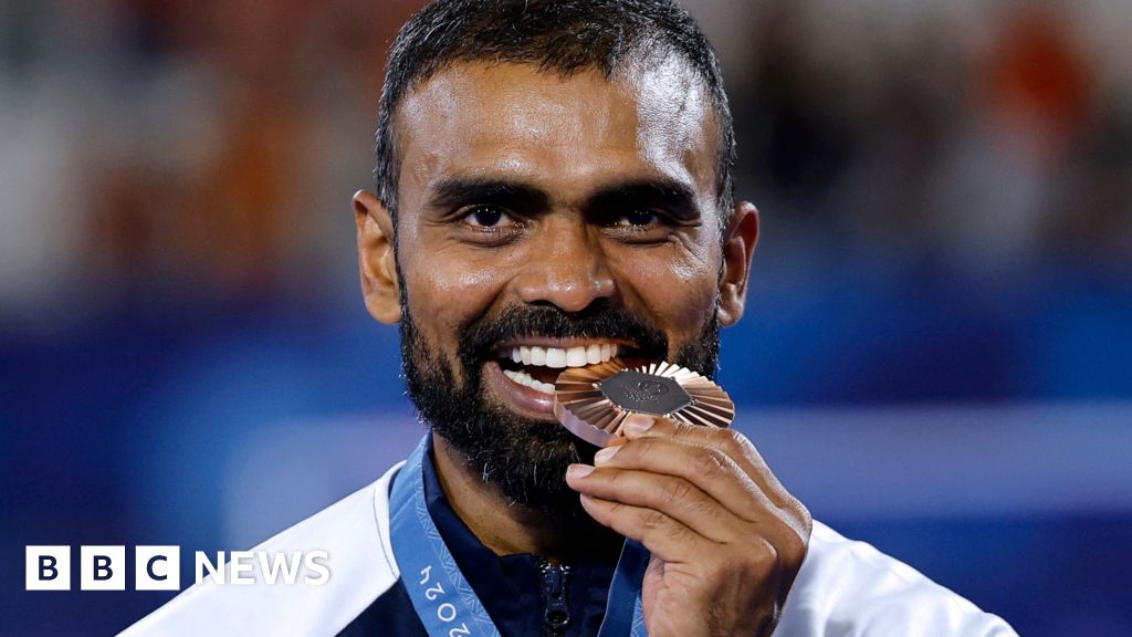 The hockey legend who stood tall in cricket-mad India The hockey legend who stood tall in cricket-mad India