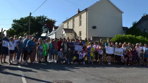 Pembrokeshire Vikings A crowd of wellwishers greet Bleddyn on his return home