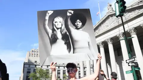 Getty Images Gloria Steinem and Dorothy Pitman Hughes