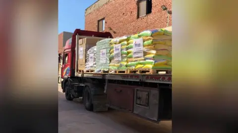 Refugee Biriyani & Bananas Truck loaded up with aid for Gaza