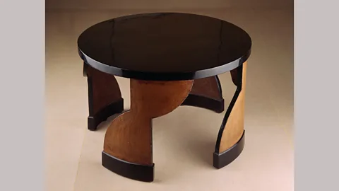 Courtesy Galerie Vallois, Paris. Photographed by Arnaud Capentie Gray is today considered a pioneer of both Art Deco and Modernist design