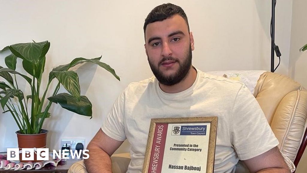 Syrian refugee given Shrewsbury mayor award for community work Syrian refugee given Shrewsbury mayor award for community work