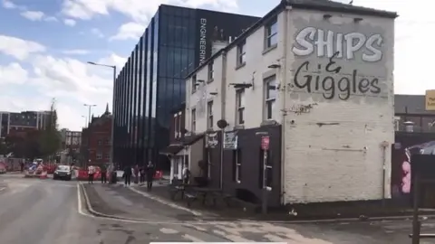 Andy Macdonald Ships and Giggles