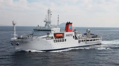 Jamstec RV Kaimei