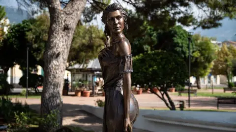 Getty Images The statue of Emanuele Stifano dedicated to the Spigolatrice (Gleaner) in Sapri