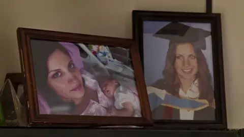 Dying to Divorce Framed photos of Kubra with her daughter and graduating