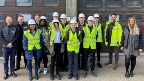 Ron Dearing UTC Ron Dearing UTC Student Design and Build Team