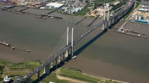 Construction Photography/Avalon QEII Bridge at Dartford