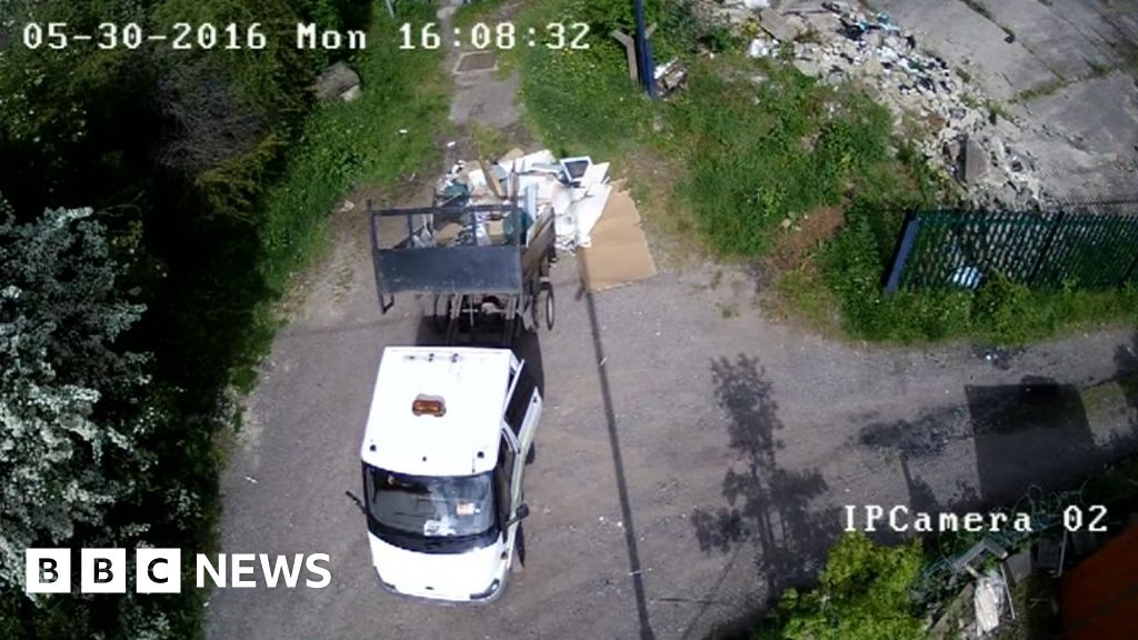 Fly-tipping prosecutions at record low in England Fly-tipping prosecutions at record low in England