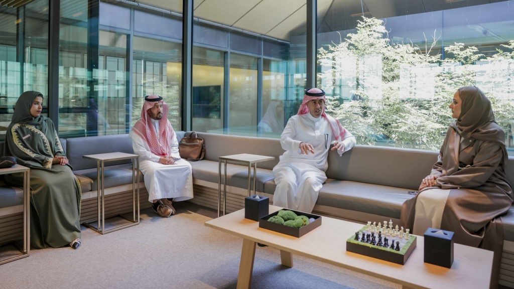 HoW hosts Saudi libraries commission delegation