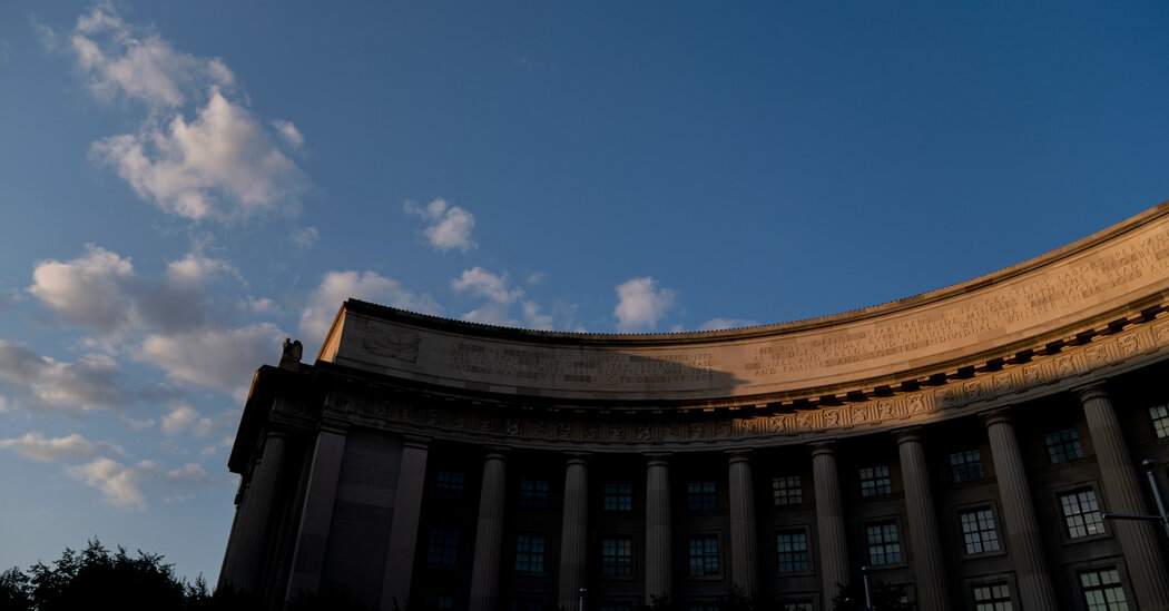 Environmental Protection Agency Gives  Billion in ‘Green Bank’ Grants