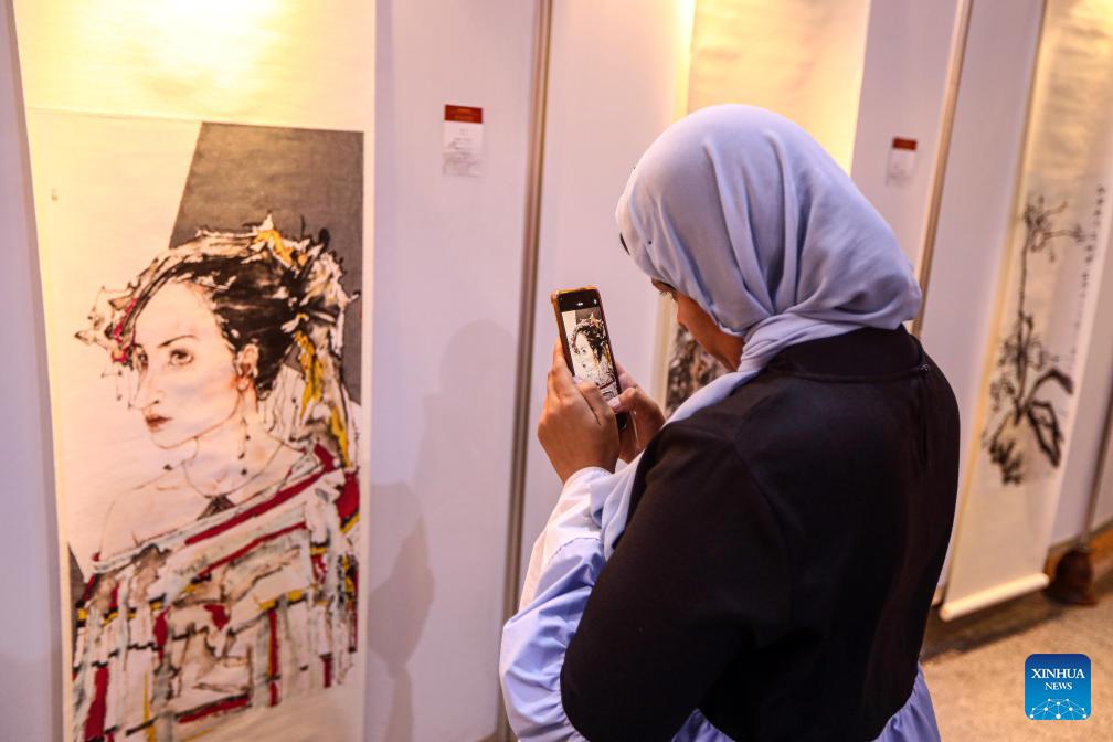 China’s Shandong art exhibition in Cairo attracts Egyptians, promotes cultural exchange