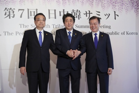 World leaders praise Japan PM Abe’s contributions to ties