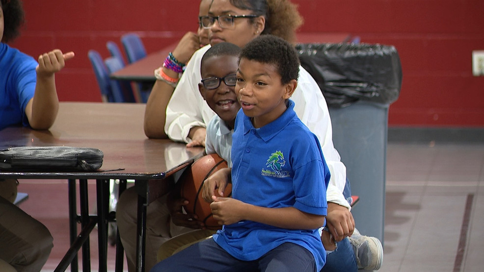 Columbus kids treated to shopping spree thanks to academic success Columbus kids treated to shopping spree thanks to academic success
