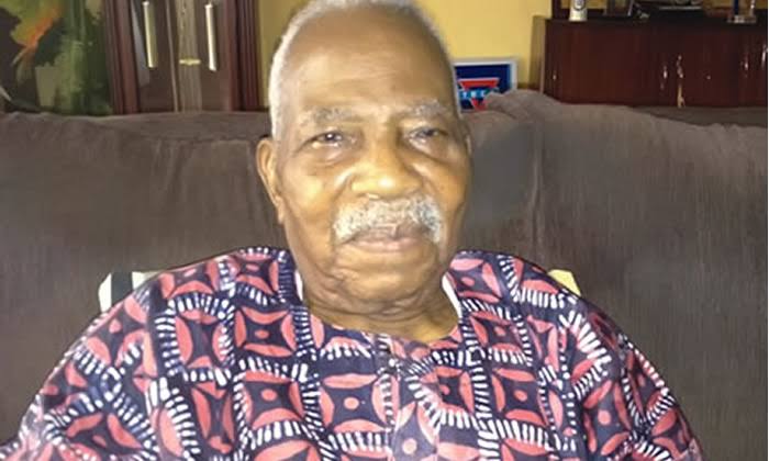 Senator felicitates Afenifere leader, Pa Fasoranti, @98 Senator felicitates Afenifere leader, Pa Fasoranti, @98
