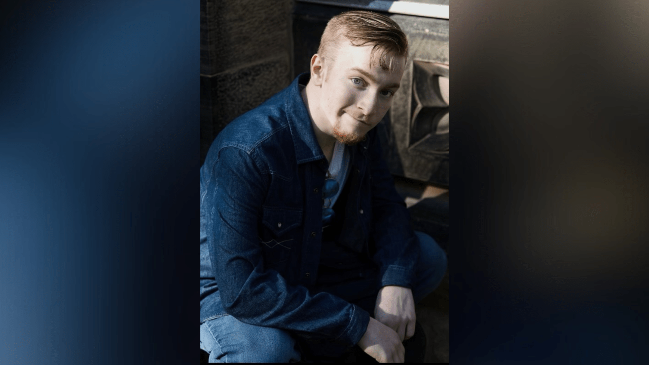 Ohio community unites to support local teen with Stage 4 Melanoma Ohio community unites to support local teen with Stage 4 Melanoma