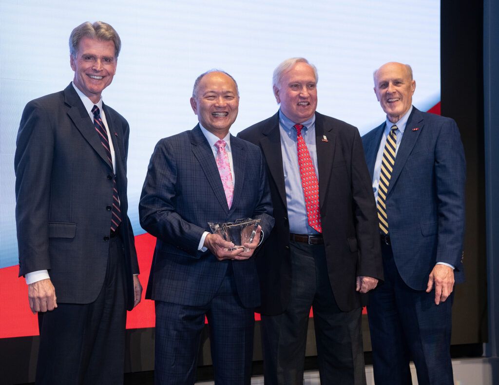 UMB Foundation Highlights Service, Philanthropy, and Volunteerism UMB Foundation Highlights Service, Philanthropy, and Volunteerism