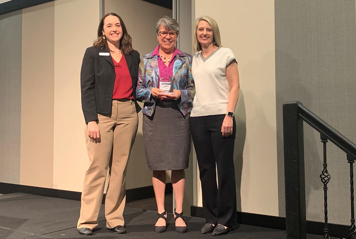 UNO’s Anne Hobbs Receives NJJA Commitment to Excellence in Leadership Award | College of Public Affairs and Community Service