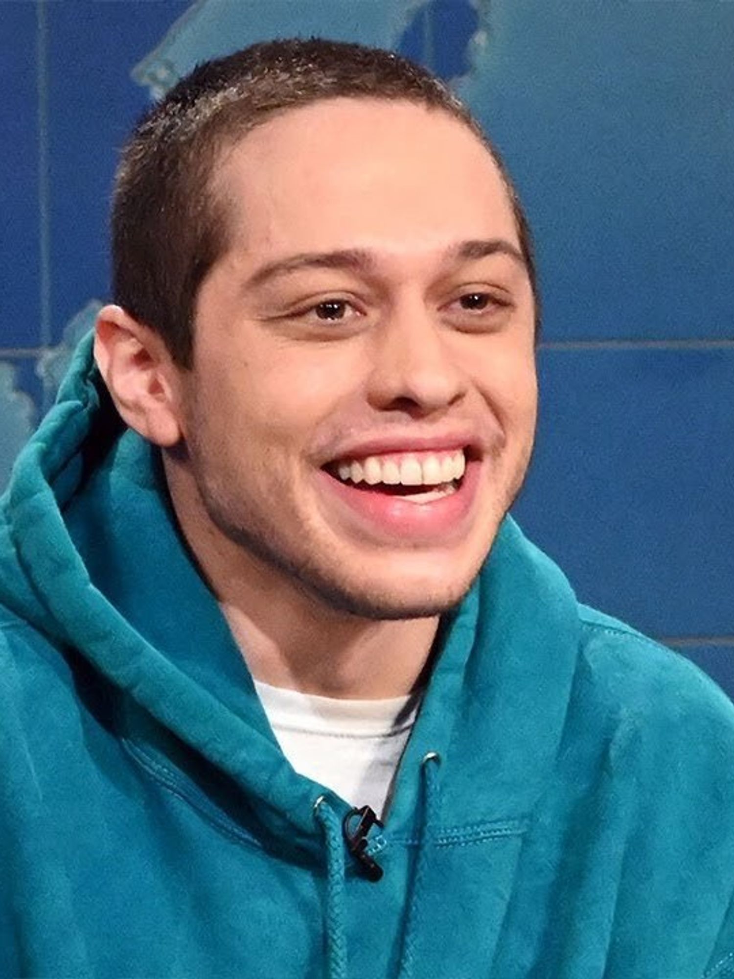 Pete Davidson has the best pep talk for folks with mental illness and in relationships
