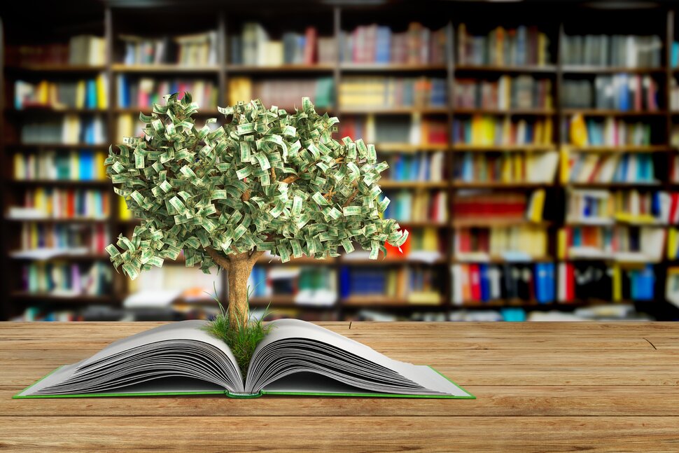 11 Private Scholarships to Help You Pay for College 11 Private Scholarships to Help You Pay for College