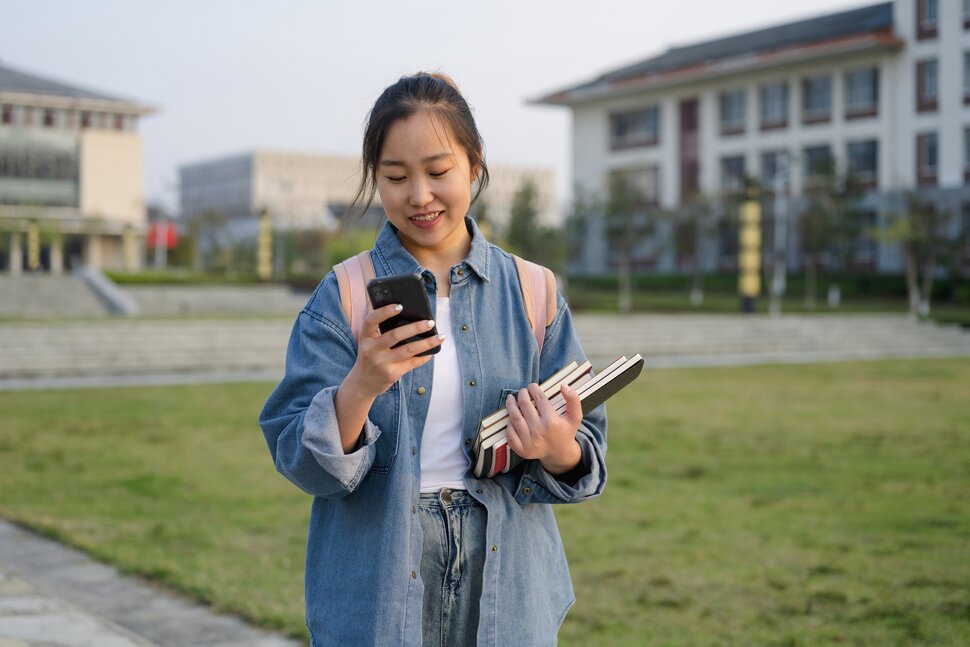 What Students Can Use Scholarship Money For