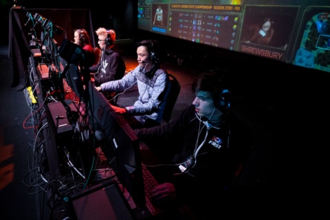 High school gamers are scoring college scholarships. But can esports make varsity?