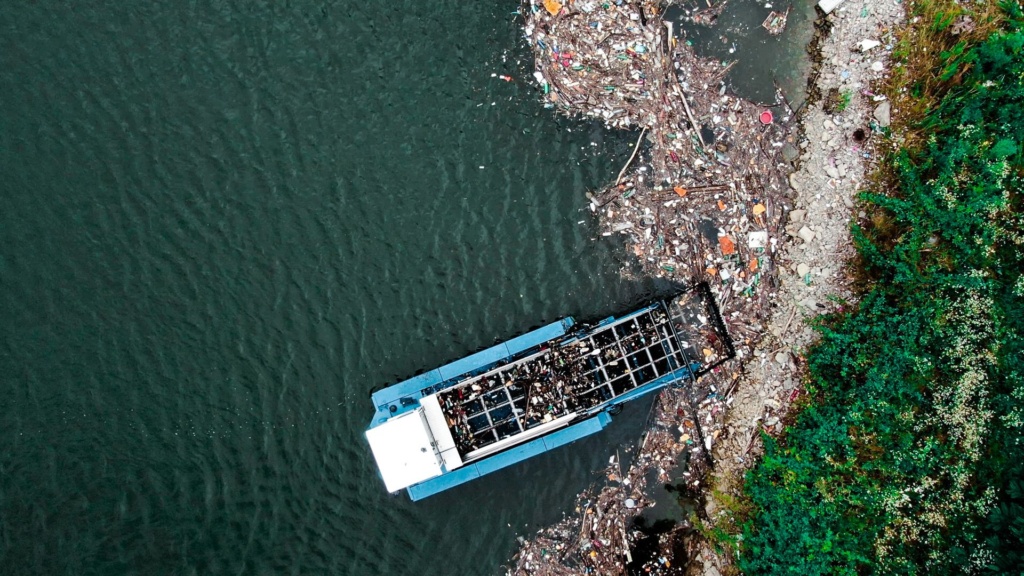 Audi Environmental Foundation is committed to clean waters Audi Environmental Foundation is committed to clean waters
