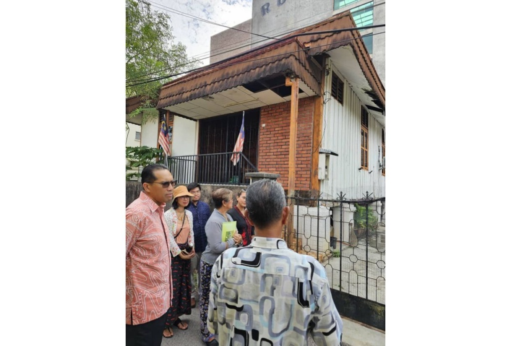 The Bendahari receives RM60,000 for Praya Lane cultural preservation project The Bendahari receives RM60,000 for Praya Lane cultural preservation project