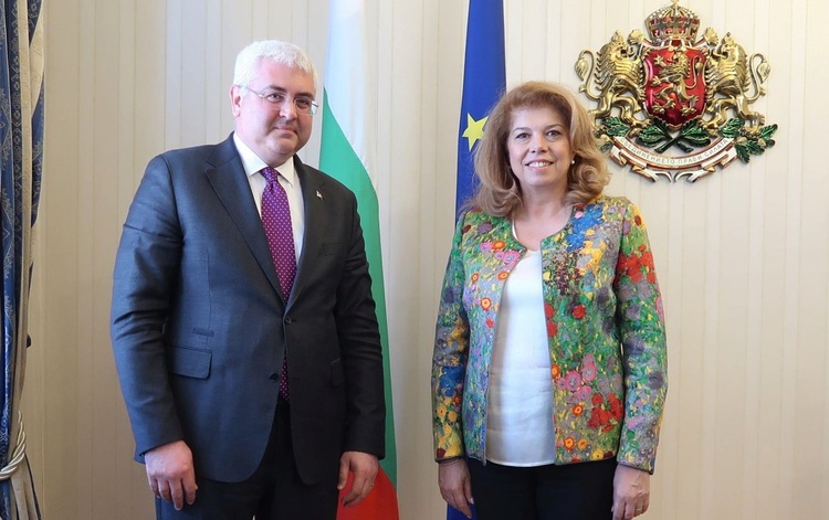 Vice President Iotova, New Turkish Ambassador to Bulgaria Discuss Broadening of Bilateral Cultural Exchange