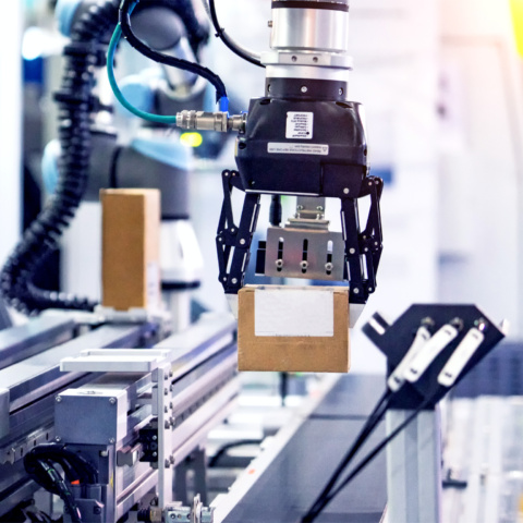 Digital logistics and the technology race