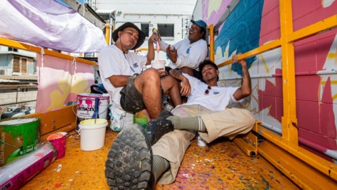 Balinese street artists get to work on massive Darwin mural