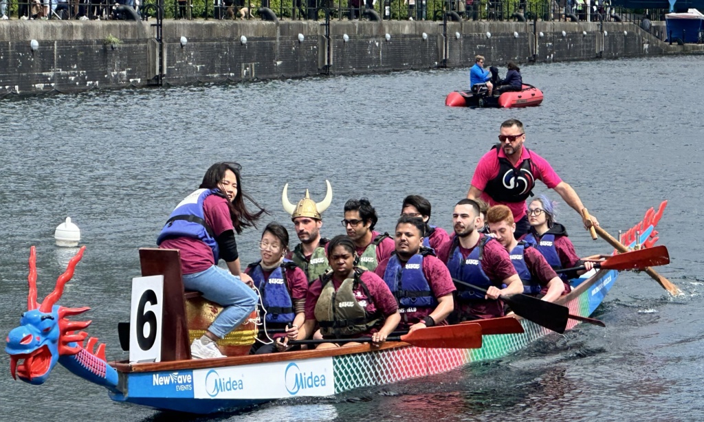 Dragon boat races gain momentum worldwide, showcasing enduring charm of traditional Chinese festive and exchanges between civilizations