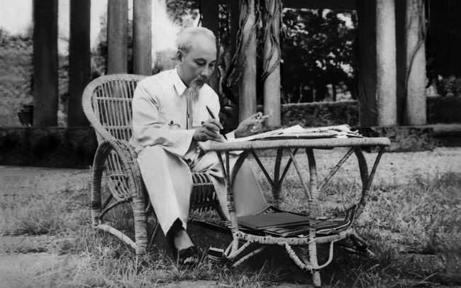 Belgian scholars praise President Ho Chi Minh’s contributions Belgian scholars praise President Ho Chi Minh’s contributions