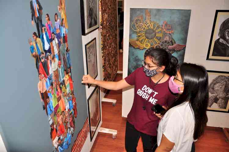 Students showcase their creativity and talent through “KREATIV’ 2022” at Amity Students showcase their creativity and talent through “KREATIV’ 2022” at Amity