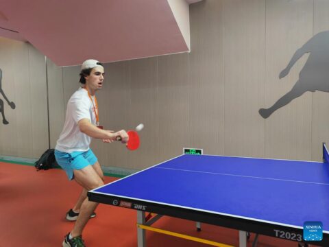 American students explore Chinese culture on exchange tour-Xinhua American students explore Chinese culture on exchange tour-Xinhua