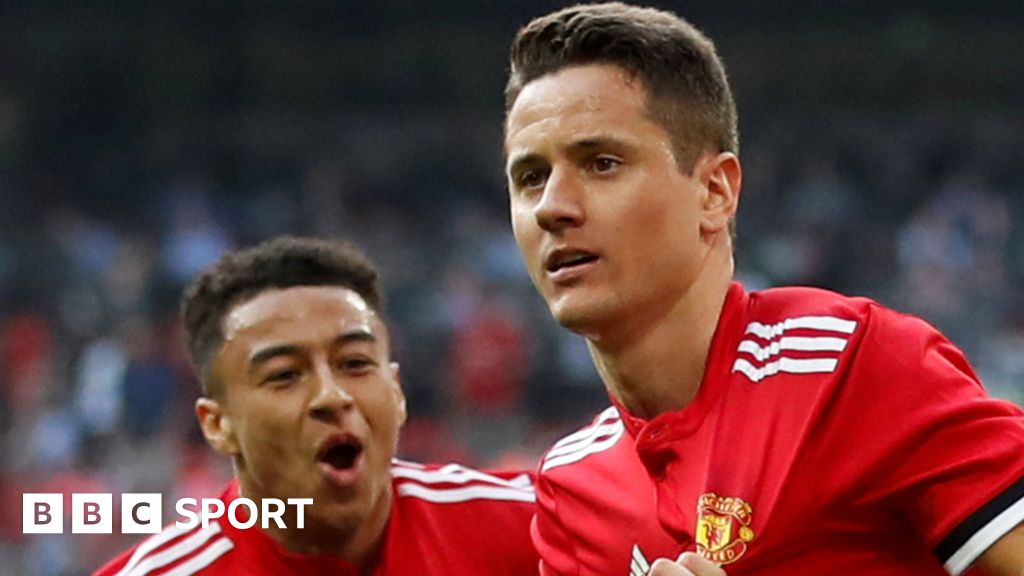 Manchester United 2-1 Tottenham Hotspur Manchester United 2-1 Tottenham Hotspur