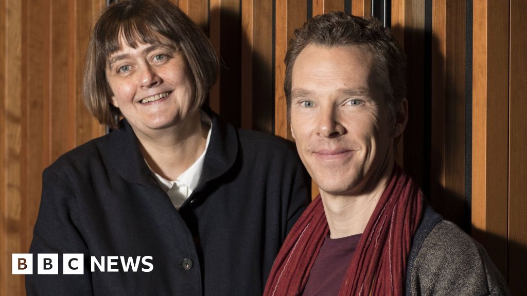 Benedict Cumberbatch welcomes new Lamda chief Sarah Frankcom Benedict Cumberbatch welcomes new Lamda chief Sarah Frankcom