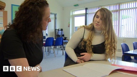 More Gypsy and traveller pupils go to school in Wales