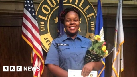 Louisville to pay family m over police shooting