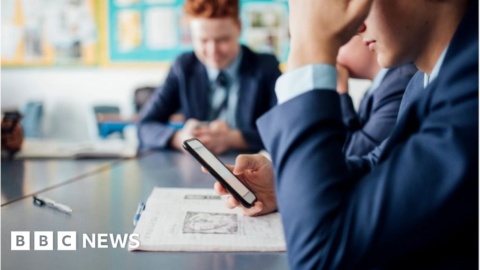 Lockdown learning ‘gulf’ sparks call to treble pupil premium