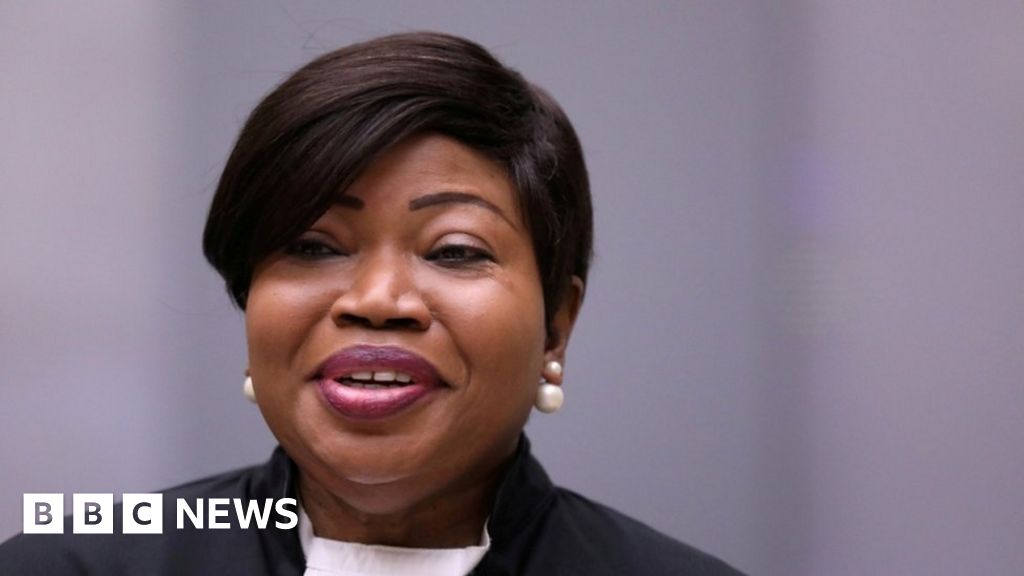 Prosecutor urges ICC inquiry into war crimes