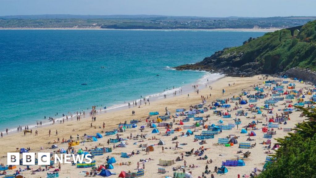 Boris Johnson ‘optimistic’ about summer holiday prospects Boris Johnson ‘optimistic’ about summer holiday prospects