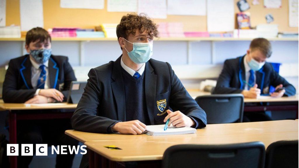 SQA chief defends ‘assessments’ replacing Nat 5 and Higher exams SQA chief defends ‘assessments’ replacing Nat 5 and Higher exams