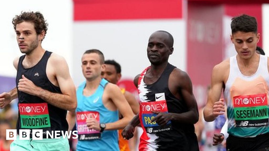 London Marathon 2021: Race attracts 80,000 participants London Marathon 2021: Race attracts 80,000 participants